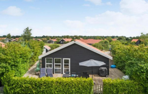 4 Bedroom Beautiful Home In Væggerløse